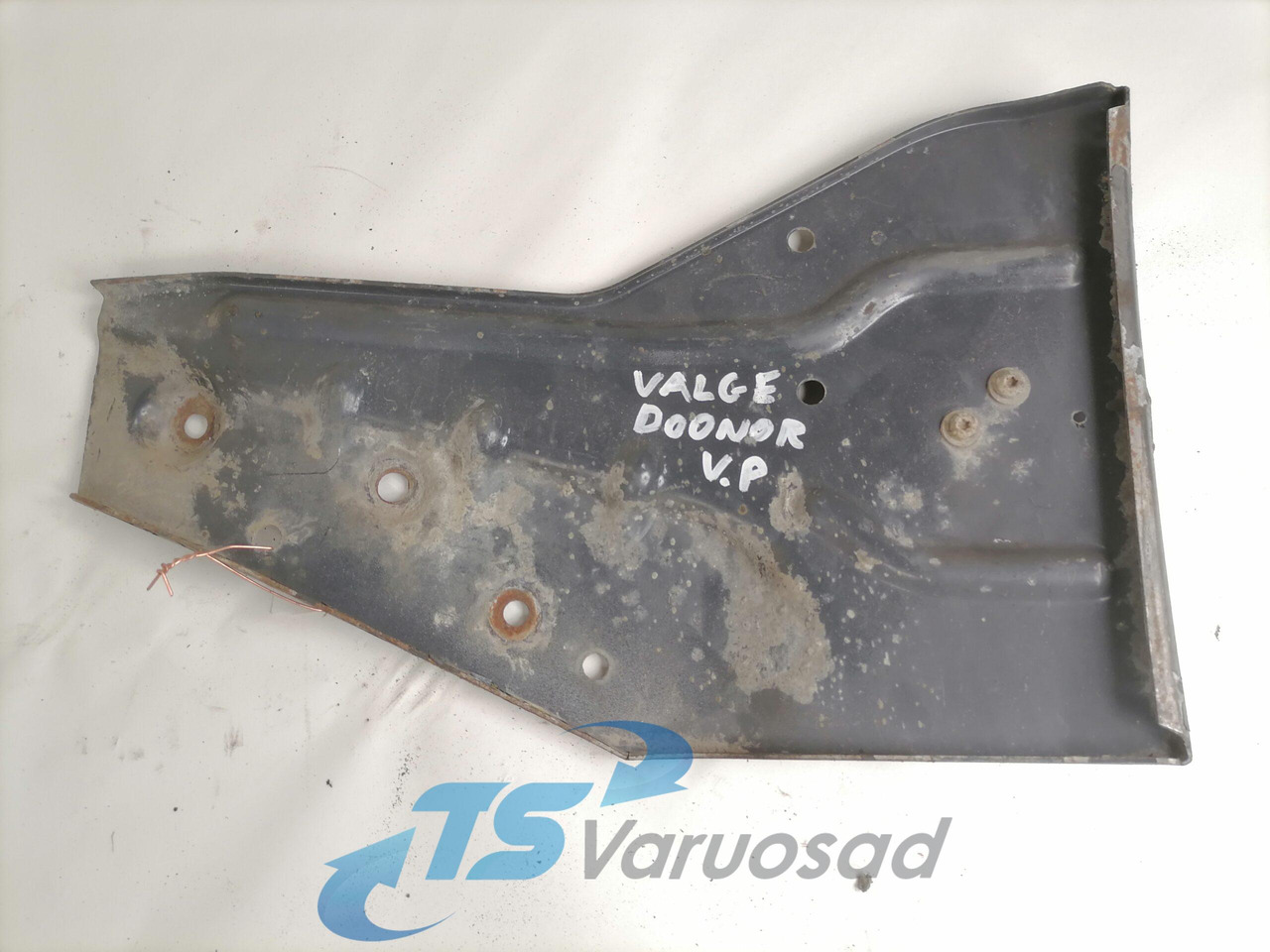 Scania Mudguard bracket 1434321 - Pièce universelle pour Camion: photos 3 Scania Mudguard bracket 1434321 - Pièce universelle pour Camion: photos 3