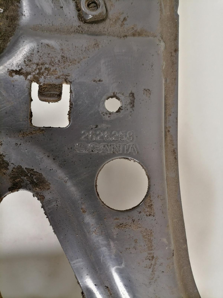 Scania Mudguard bracket 2626258 - Pièce universelle pour Camion: photos 2 Scania Mudguard bracket 2626258 - Pièce universelle pour Camion: photos 2