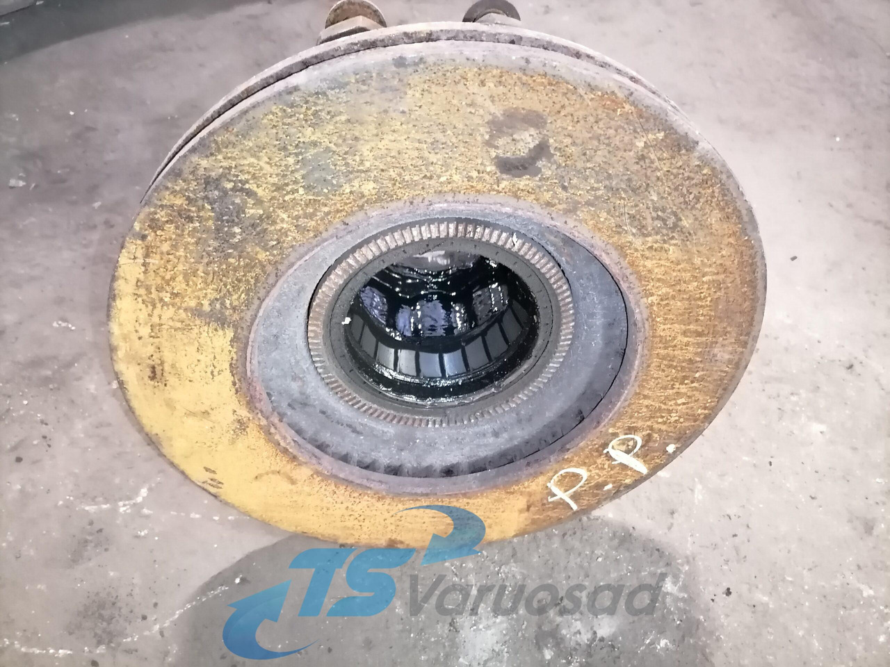 Scania Rattarumm 1724790 - Moyeu pour Camion: photos 4 Scania Rattarumm 1724790 - Moyeu pour Camion: photos 4