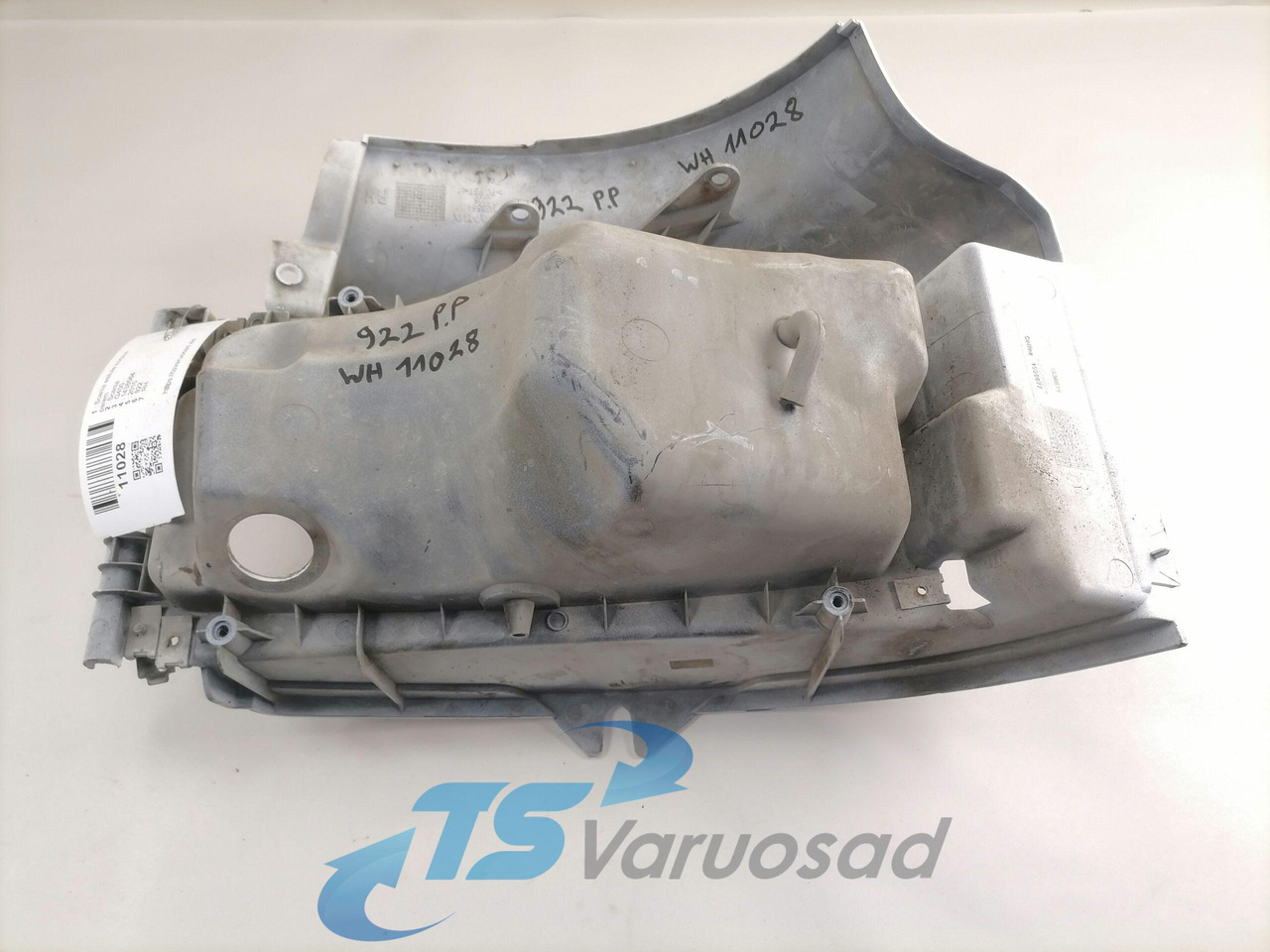Scania Scania esitule korpus, parem 1438564 - Lumière/ Éclairage pour Camion: photos 2 Scania Scania esitule korpus, parem 1438564 - Lumière/ Éclairage pour Camion: photos 2