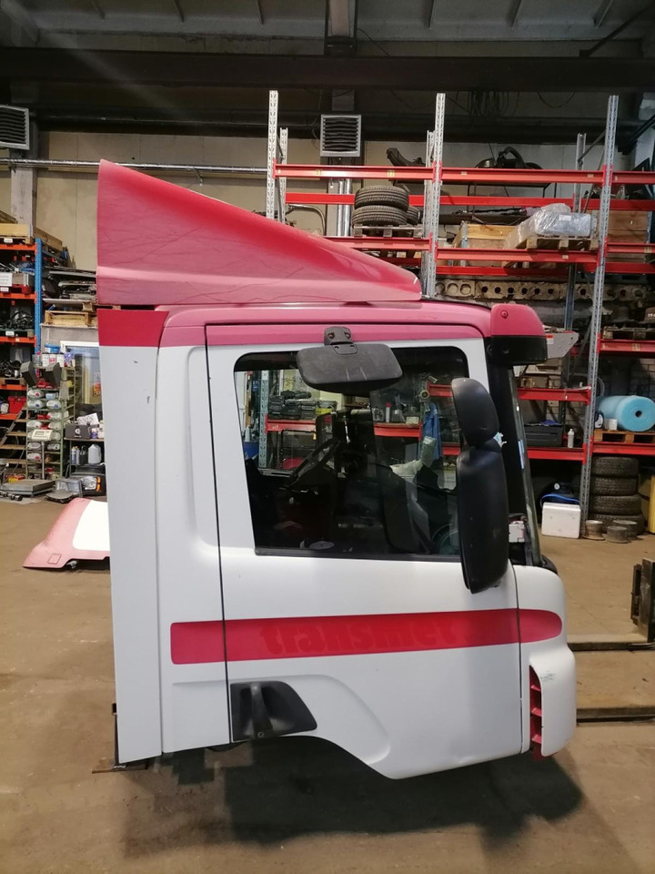 Scania Scania kabiin CP14L 1942935 - Cabine et intérieur pour Camion: photos 4 Scania Scania kabiin CP14L 1942935 - Cabine et intérieur pour Camion: photos 4