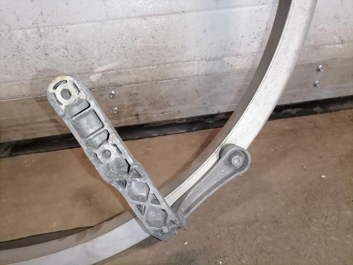 Scania Ventilaatori metallrõngas 2489668 - Radiateur pour Camion: photos 3 Scania Ventilaatori metallrõngas 2489668 - Radiateur pour Camion: photos 3