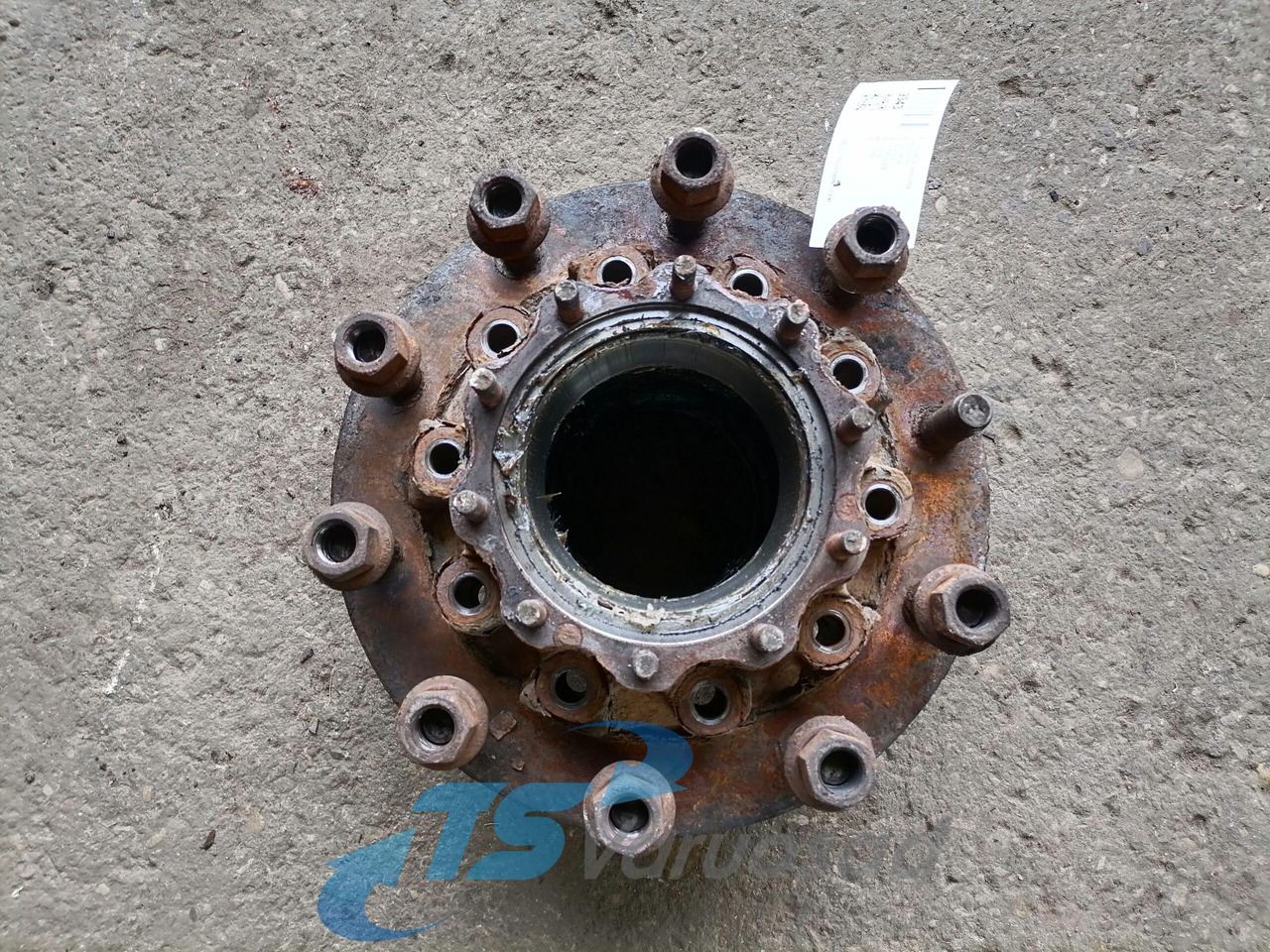 Scania Wheel hub 1382884 - Moyeu pour Camion: photos 2 Scania Wheel hub 1382884 - Moyeu pour Camion: photos 2