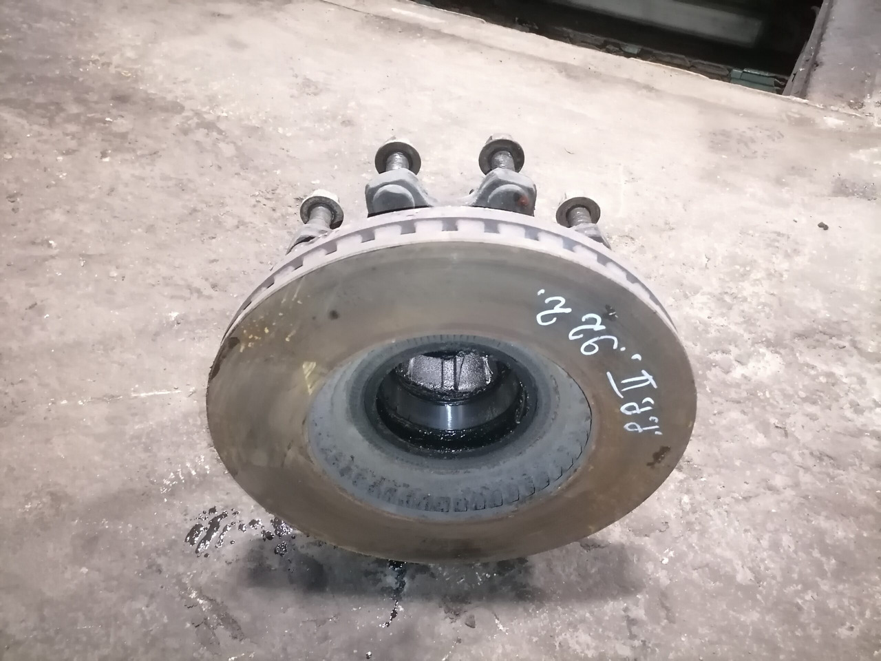 Scania Wheel hub 2290542 - Moyeu pour Camion: photos 3 Scania Wheel hub 2290542 - Moyeu pour Camion: photos 3