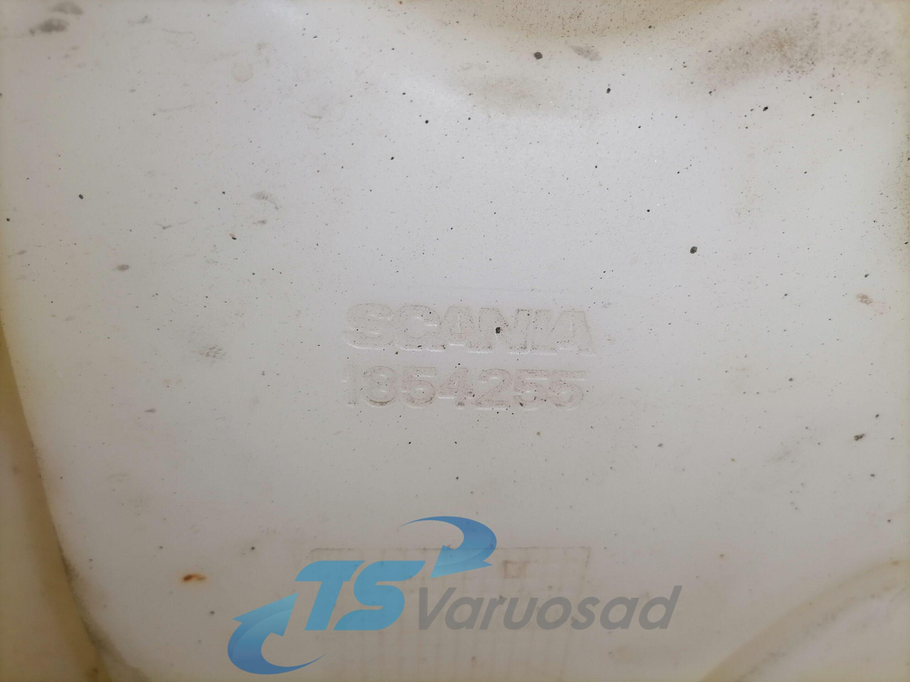 Scania Windscreen washer fluid tank 1854255 - Essuie-glace pour Camion: photos 4 Scania Windscreen washer fluid tank 1854255 - Essuie-glace pour Camion: photos 4