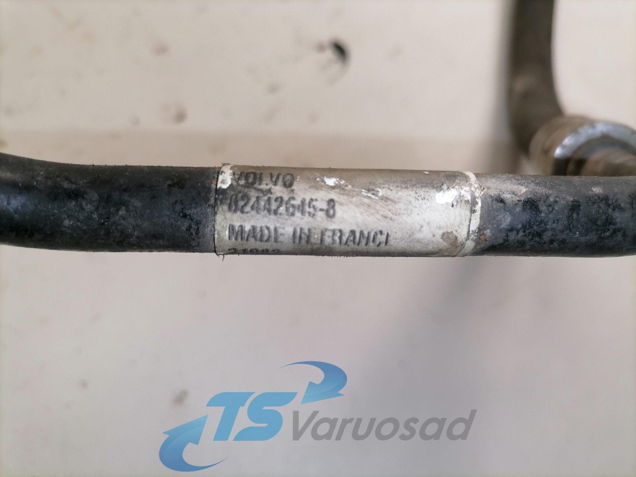 Volvo A/C pipe 82442645 - Chauffage/ Ventilation pour Camion: photos 4 Volvo A/C pipe 82442645 - Chauffage/ Ventilation pour Camion: photos 4