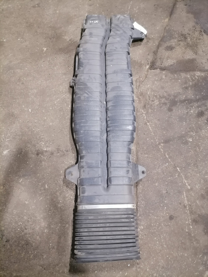 Volvo Air intake 8149274 - Système d'admission d'air pour Camion: photos 4 Volvo Air intake 8149274 - Système d'admission d'air pour Camion: photos 4