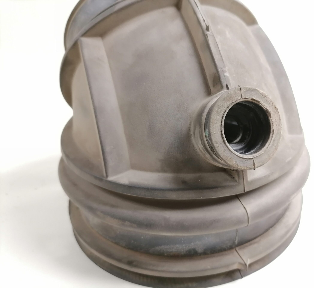 Volvo Air intake 8149322 - Système d'admission d'air pour Camion: photos 3 Volvo Air intake 8149322 - Système d'admission d'air pour Camion: photos 3