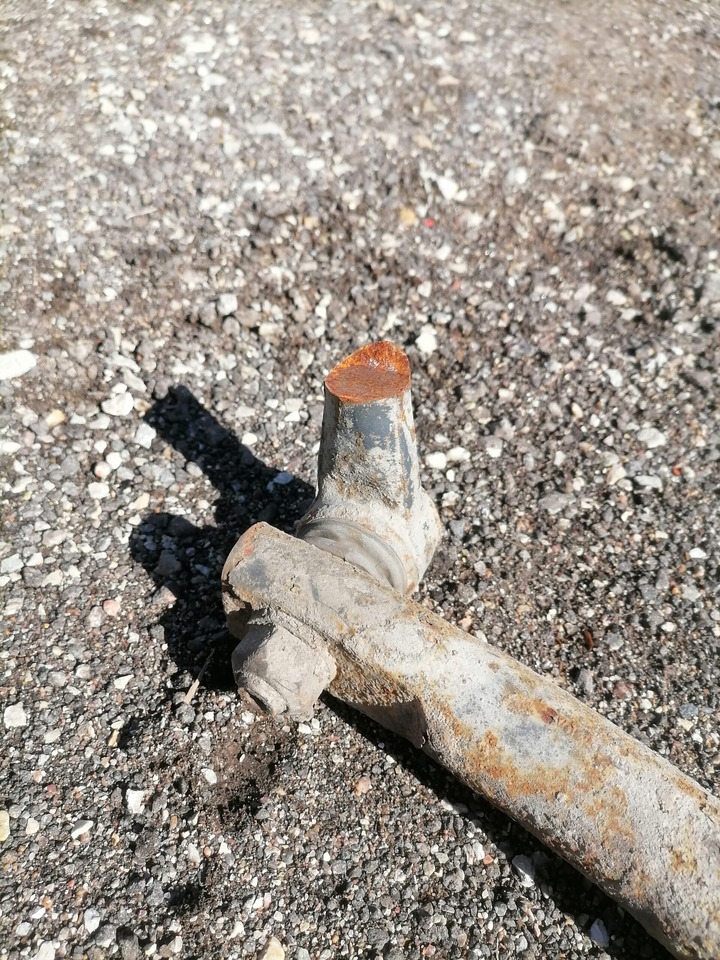 Volvo Anti-roll bar 20532261 - Barre stabilisatrice pour Camion: photos 4 Volvo Anti-roll bar 20532261 - Barre stabilisatrice pour Camion: photos 4