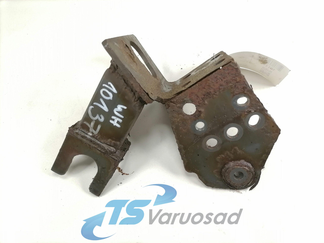 Volvo Bumper bracket 20499244 - Pare-chocs pour Camion: photos 2 Volvo Bumper bracket 20499244 - Pare-chocs pour Camion: photos 2