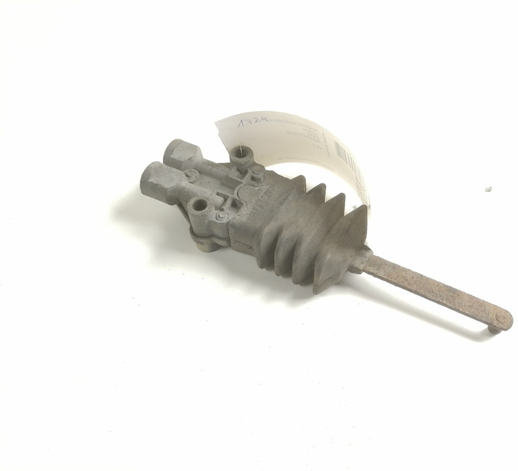 Volvo Cab suspension control valve 4640070030 - Suspension de cabine pour Camion: photos 1 Volvo Cab suspension control valve 4640070030 - Suspension de cabine pour Camion: photos 1