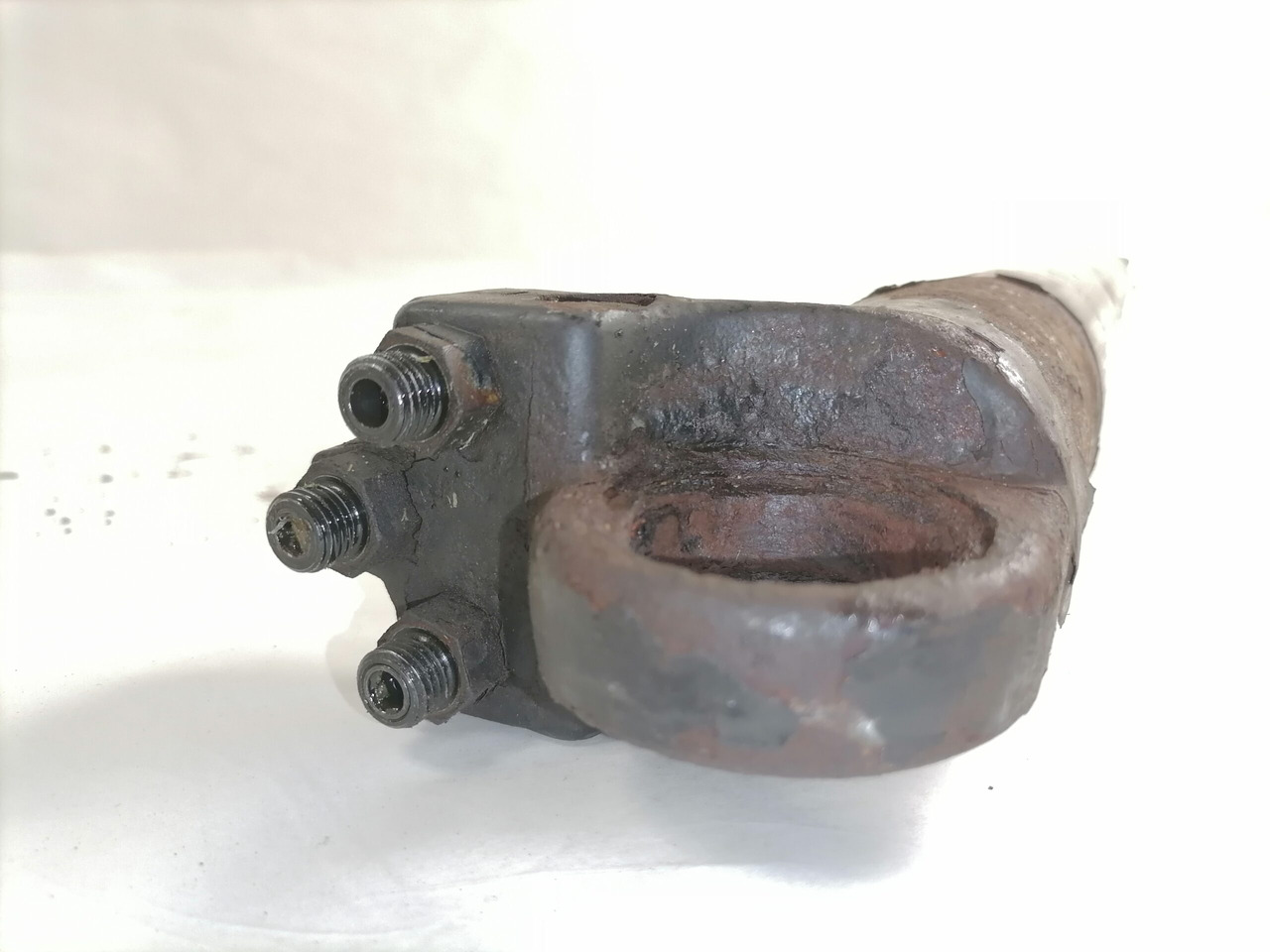 Volvo Cab tilting cylinder 3198843 - Suspension de cabine pour Camion: photos 3 Volvo Cab tilting cylinder 3198843 - Suspension de cabine pour Camion: photos 3