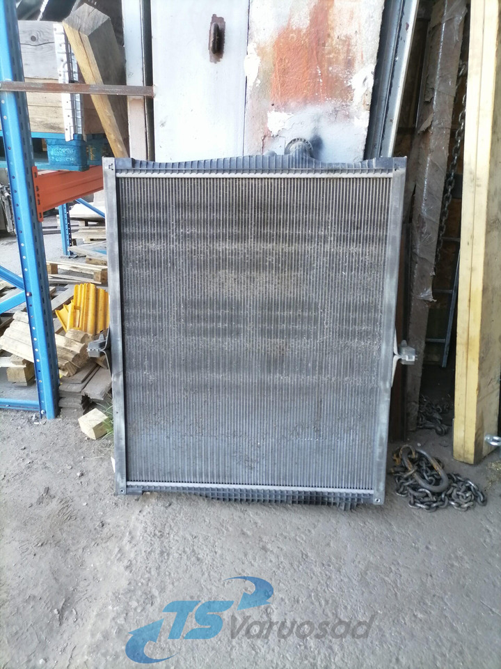 Volvo Cooling radiator 22062259 - Radiateur pour Camion: photos 1 Volvo Cooling radiator 22062259 - Radiateur pour Camion: photos 1