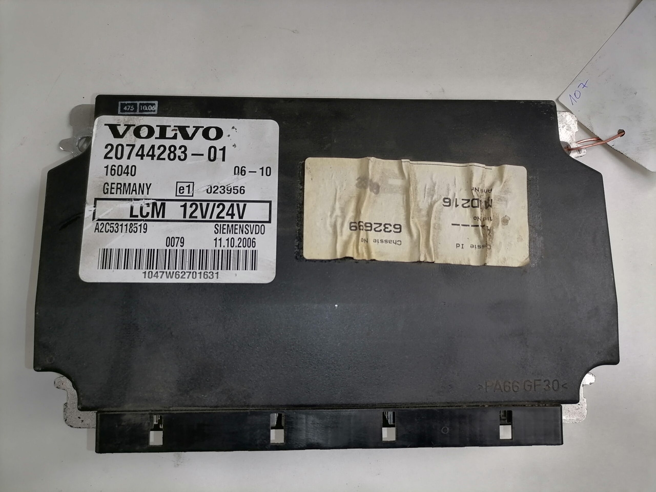 Volvo ECU, LCM 20744283 - Bloc de gestion pour Camion: photos 4 Volvo ECU, LCM 20744283 - Bloc de gestion pour Camion: photos 4