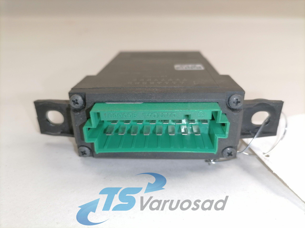 Volvo Ecu, door lock 20823951 - Bloc de gestion pour Camion: photos 3 Volvo Ecu, door lock 20823951 - Bloc de gestion pour Camion: photos 3