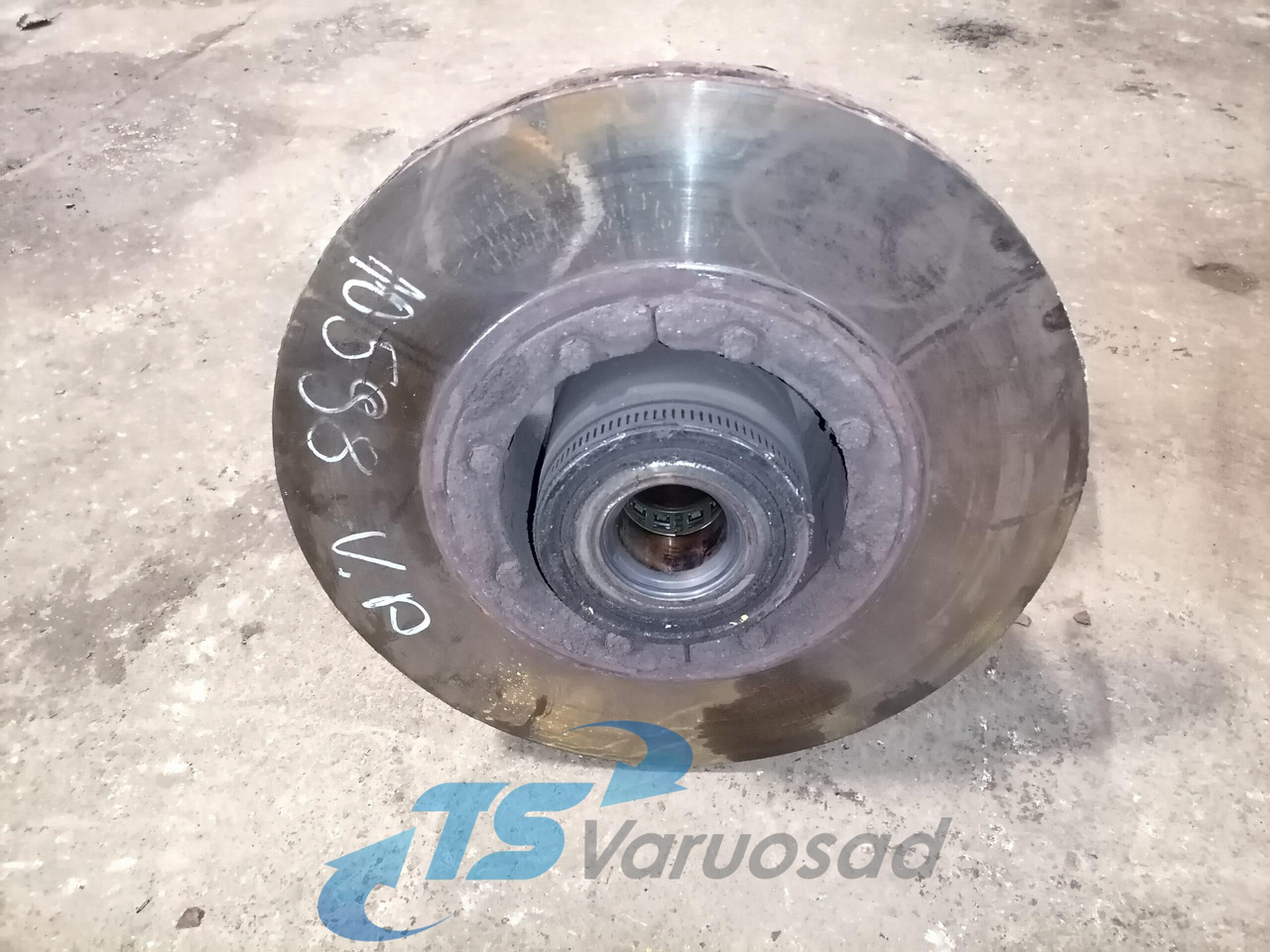 Volvo First wheel hub 1026853 - Moyeu pour Camion: photos 2 Volvo First wheel hub 1026853 - Moyeu pour Camion: photos 2