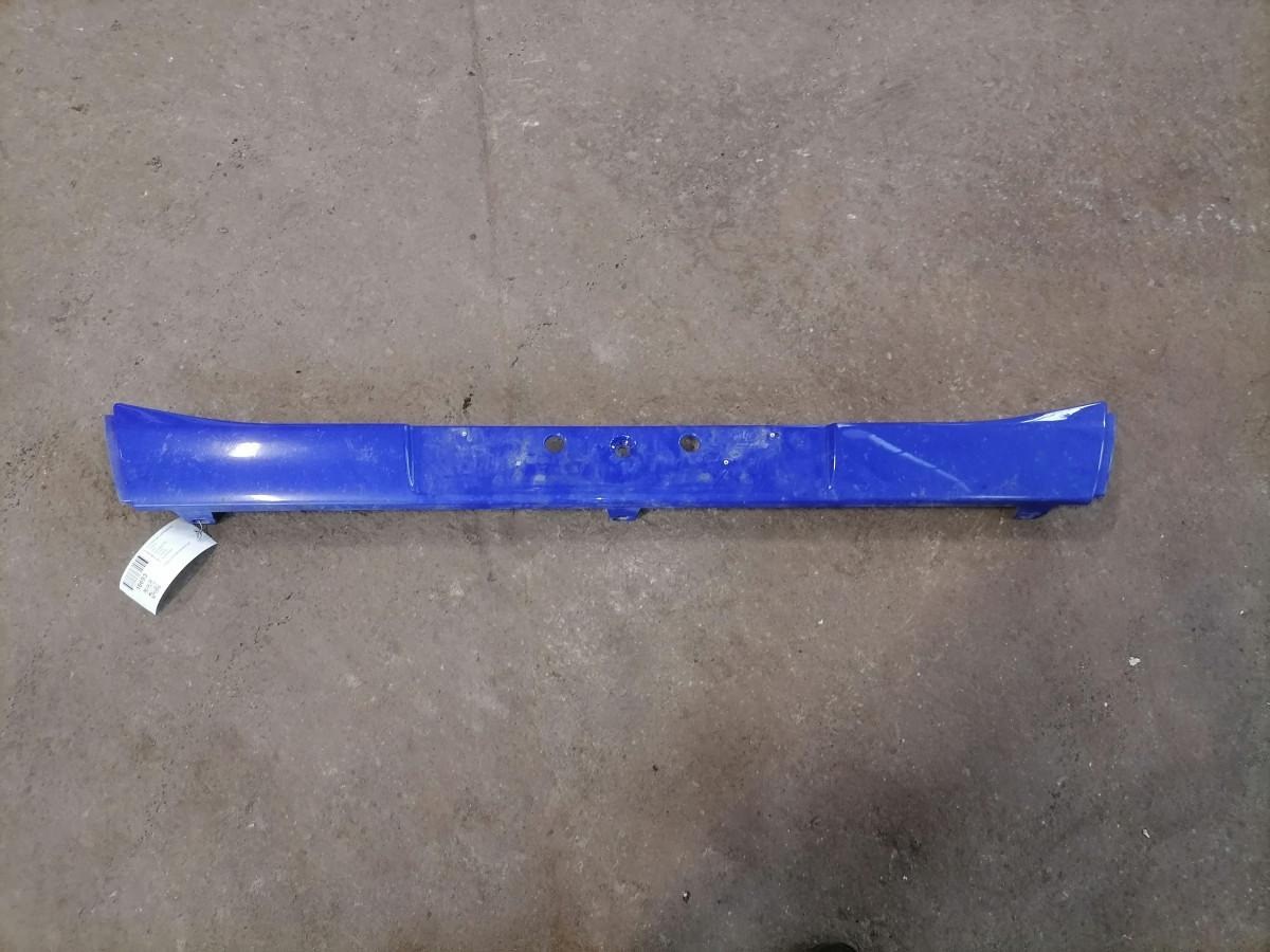 Volvo Front bumper cover plastic 82090733 - Aérodynamique/ Spoilers pour Camion: photos 2 Volvo Front bumper cover plastic 82090733 - Aérodynamique/ Spoilers pour Camion: photos 2