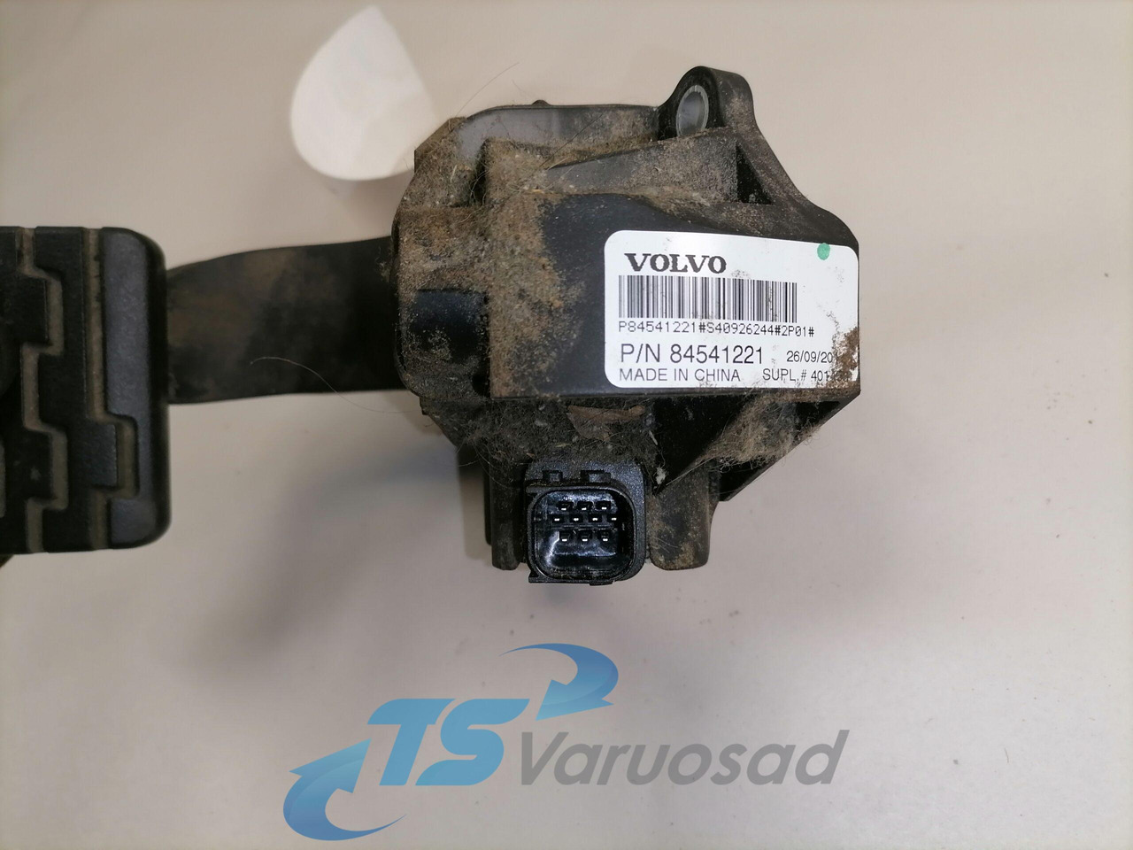 Volvo Gaasipedaal reostaadiga 84541221 - Préparation du carburant pour Camion: photos 3 Volvo Gaasipedaal reostaadiga 84541221 - Préparation du carburant pour Camion: photos 3