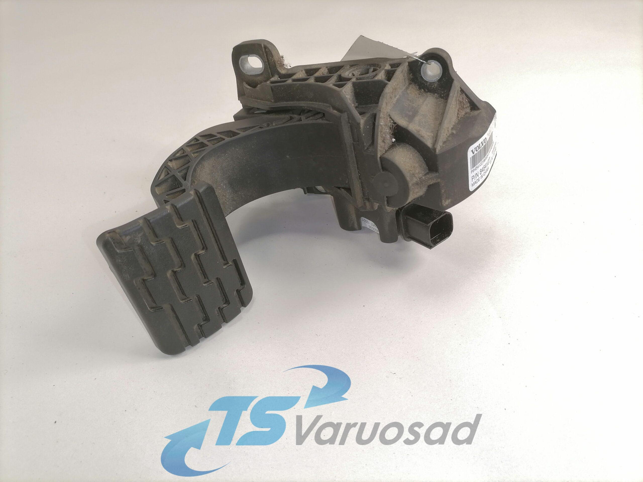 Volvo Gaasipedaal reostaadiga 84541221 - Préparation du carburant pour Camion: photos 1 Volvo Gaasipedaal reostaadiga 84541221 - Préparation du carburant pour Camion: photos 1