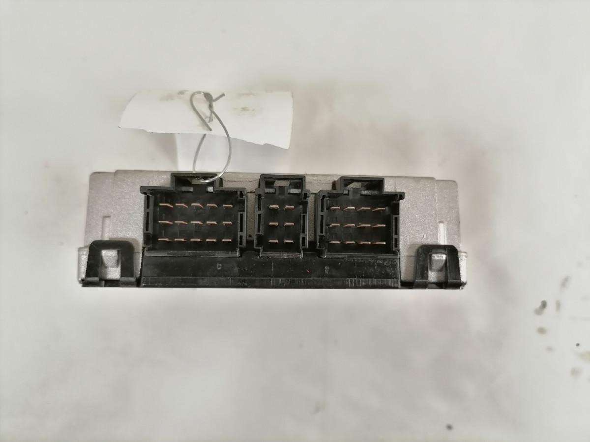 Volvo Juhtplokk, FCU 20851690 - Bloc de gestion pour Camion: photos 5 Volvo Juhtplokk, FCU 20851690 - Bloc de gestion pour Camion: photos 5