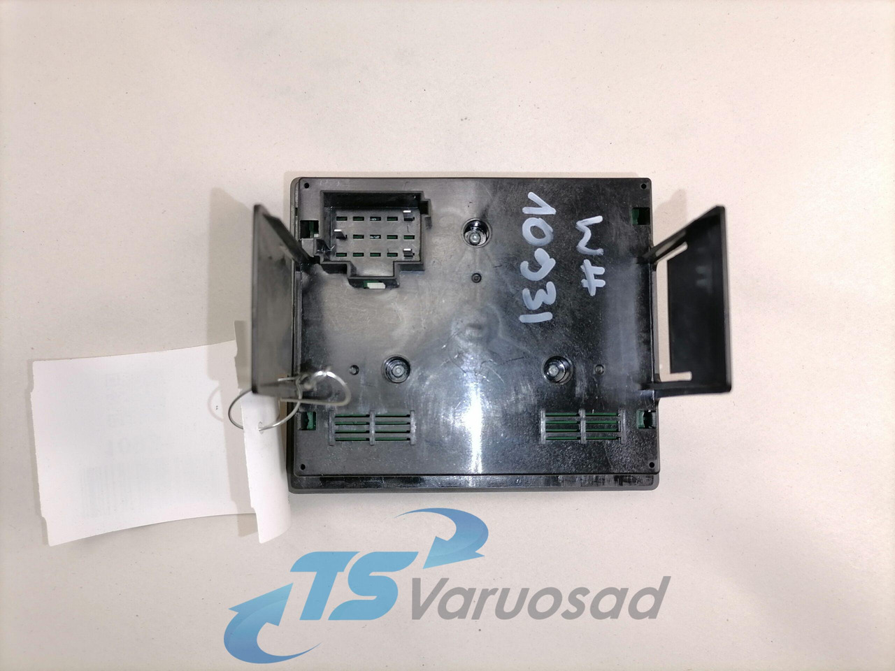 Volvo Lüliti, salongi valgustus 22049578 - Cabine pour Camion: photos 2 Volvo Lüliti, salongi valgustus 22049578 - Cabine pour Camion: photos 2