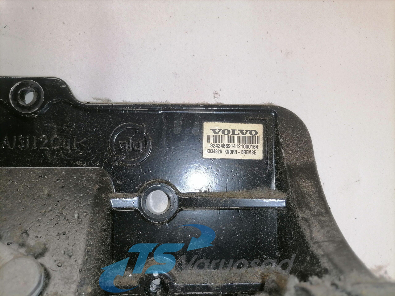 Volvo Pedaalide kandur 82424669 - Préparation du carburant pour Camion: photos 3 Volvo Pedaalide kandur 82424669 - Préparation du carburant pour Camion: photos 3