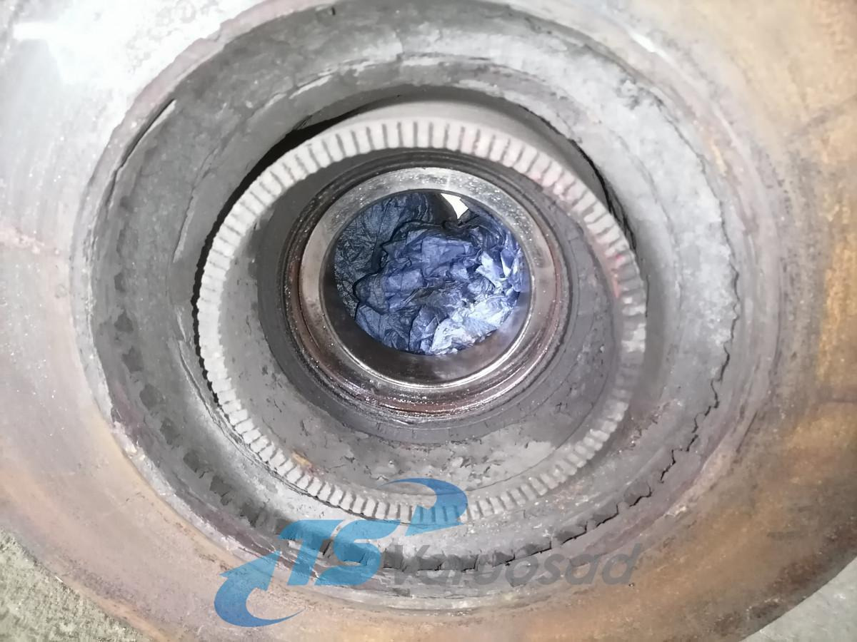 Volvo Volvo truck with wheel hub 21184091 - Moyeu pour Camion: photos 3 Volvo Volvo truck with wheel hub 21184091 - Moyeu pour Camion: photos 3