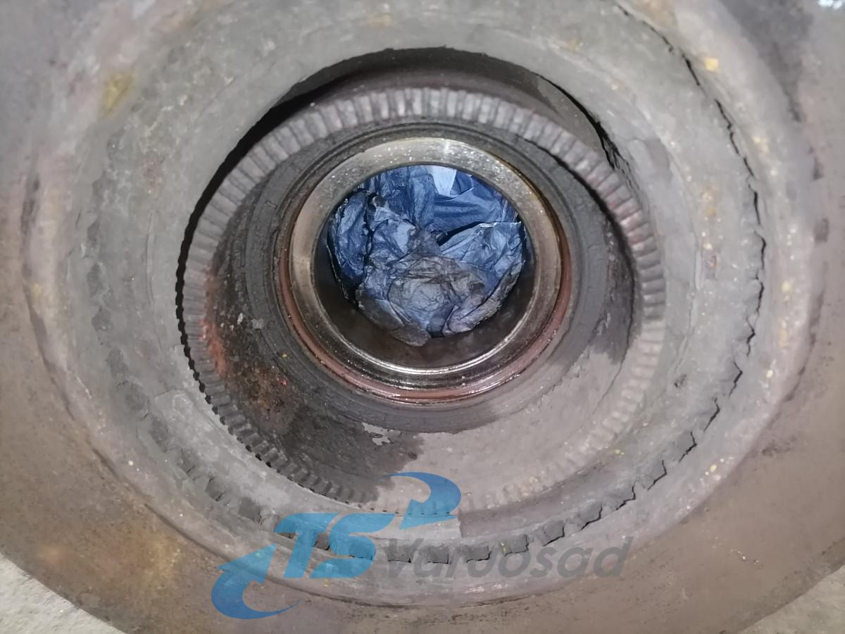 Volvo Volvo truck with wheel hub 21184091 - Moyeu pour Camion: photos 4 Volvo Volvo truck with wheel hub 21184091 - Moyeu pour Camion: photos 4