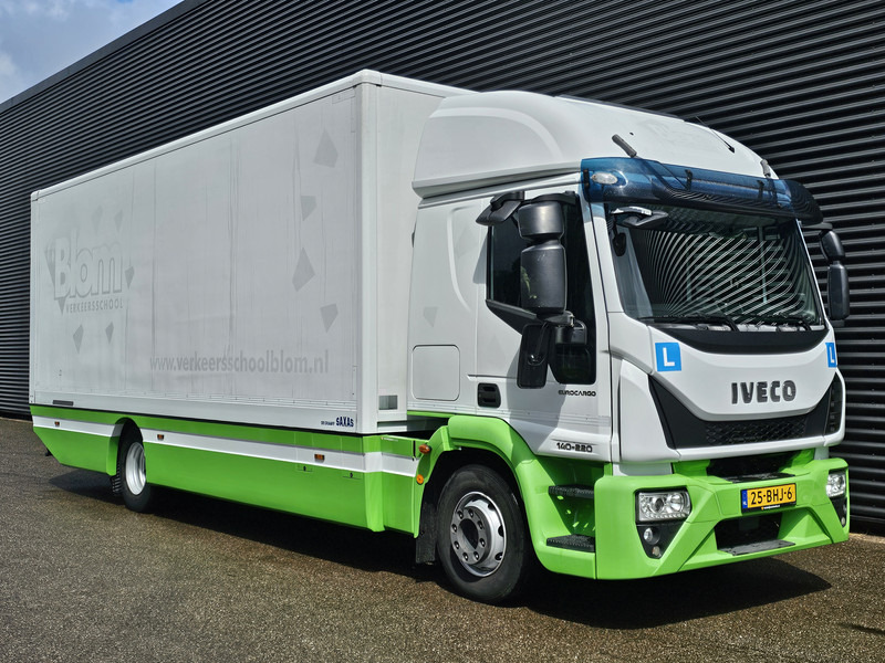 Iveco EURO CARGO 220 / LES / SCHOOL / FAHRSCHULE / CLOSED BOX - Camion fourgon: photos 3 Iveco EURO CARGO 220 / LES / SCHOOL / FAHRSCHULE / CLOSED BOX - Camion fourgon: photos 3