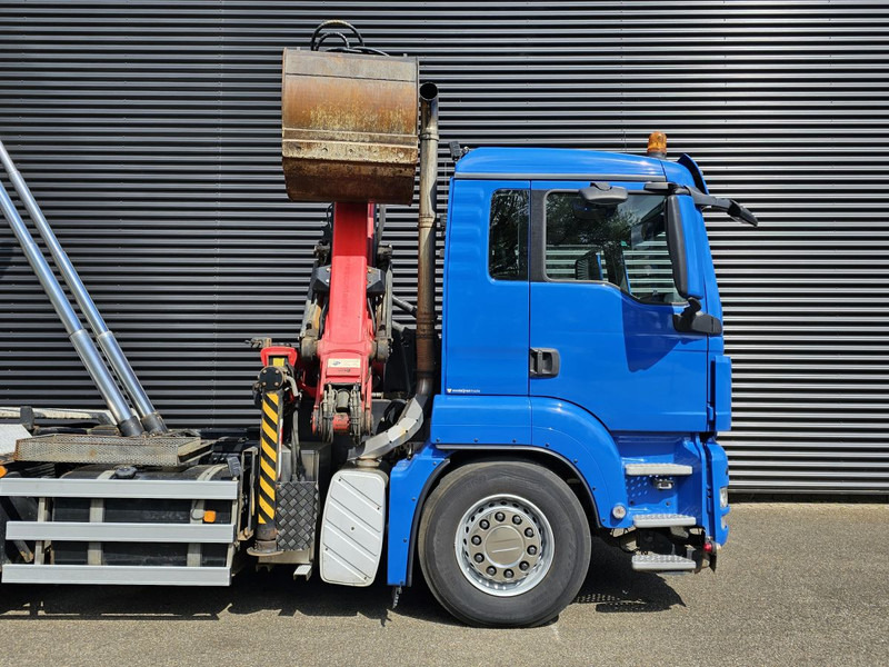 Camion - système de câble, Camion grue MAN TGS 35.400 8x4-4 / PALFINGER Z CRANE + CONTAINER SYSTEM: photos 15