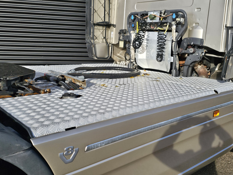 Scania R520 V8 TOPLINE / RETARDER / HYDRAULIC / - Tracteur routier: photos 3 Scania R520 V8 TOPLINE / RETARDER / HYDRAULIC / - Tracteur routier: photos 3