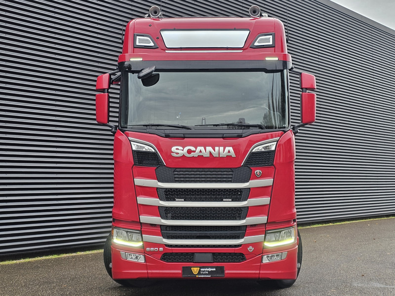 Scania S660 V8 6x2/4 / RETARDER / HYDRAULIC / FULL AIR - Tracteur routier: photos 5 Scania S660 V8 6x2/4 / RETARDER / HYDRAULIC / FULL AIR - Tracteur routier: photos 5