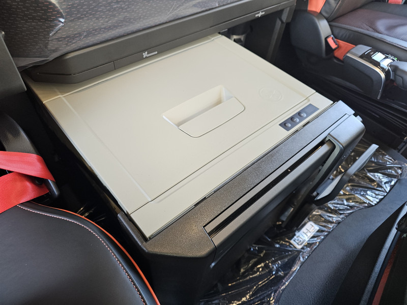 Tracteur routier Volvo FH 780 AERO / 6x2/4 / RETARDER / GLOBE XL: photos 16 Tracteur routier Volvo FH 780 AERO / 6x2/4 / RETARDER / GLOBE XL: photos 16