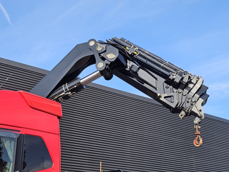 Volvo FH 16.650 8x4 / HIAB 105 t/m CRANE / KRAN - Camion plateau, Camion grue: photos 4 Volvo FH 16.650 8x4 / HIAB 105 t/m CRANE / KRAN - Camion plateau, Camion grue: photos 4