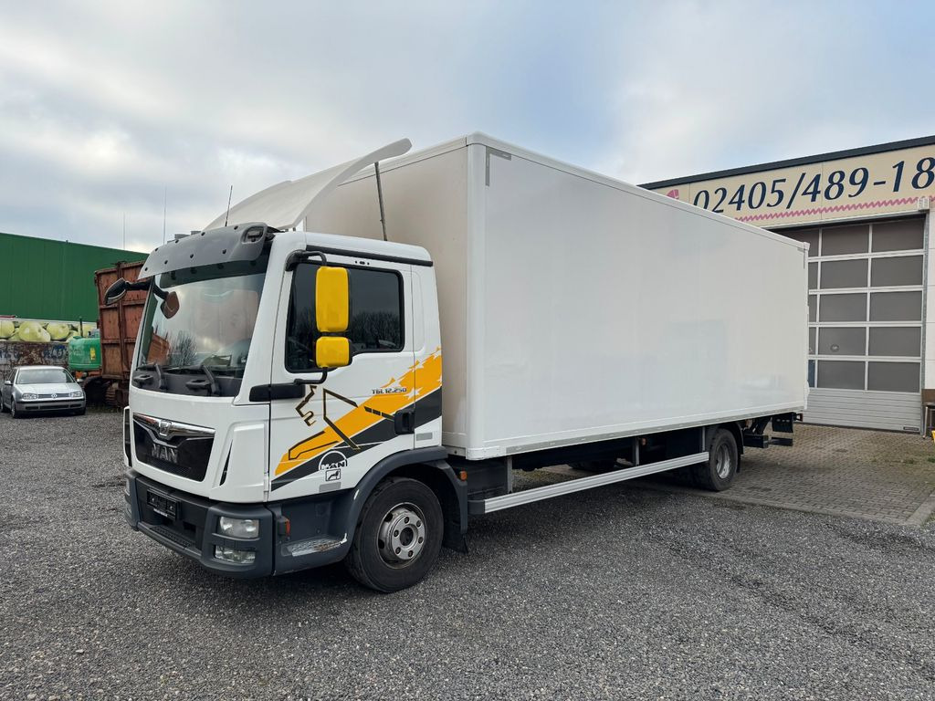 MAN 12.250 4X2 Koffer LBW Klima Diff.Sperre AHK MAN 12.250 4X2 Koffer LBW Klima Diff.Sperre AHK - Camion fourgon: photos 1 MAN 12.250 4X2 Koffer LBW Klima Diff.Sperre AHK MAN 12.250 4X2 Koffer LBW Klima Diff.Sperre AHK - Camion fourgon: photos 1