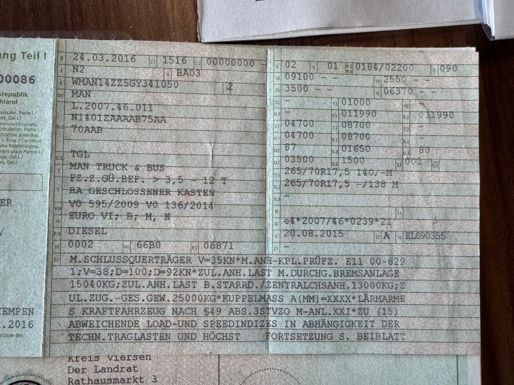 MAN 12.250 4X2 Koffer LBW Klima Diff.Sperre AHK MAN 12.250 4X2 Koffer LBW Klima Diff.Sperre AHK - Camion fourgon: photos 2 MAN 12.250 4X2 Koffer LBW Klima Diff.Sperre AHK MAN 12.250 4X2 Koffer LBW Klima Diff.Sperre AHK - Camion fourgon: photos 2