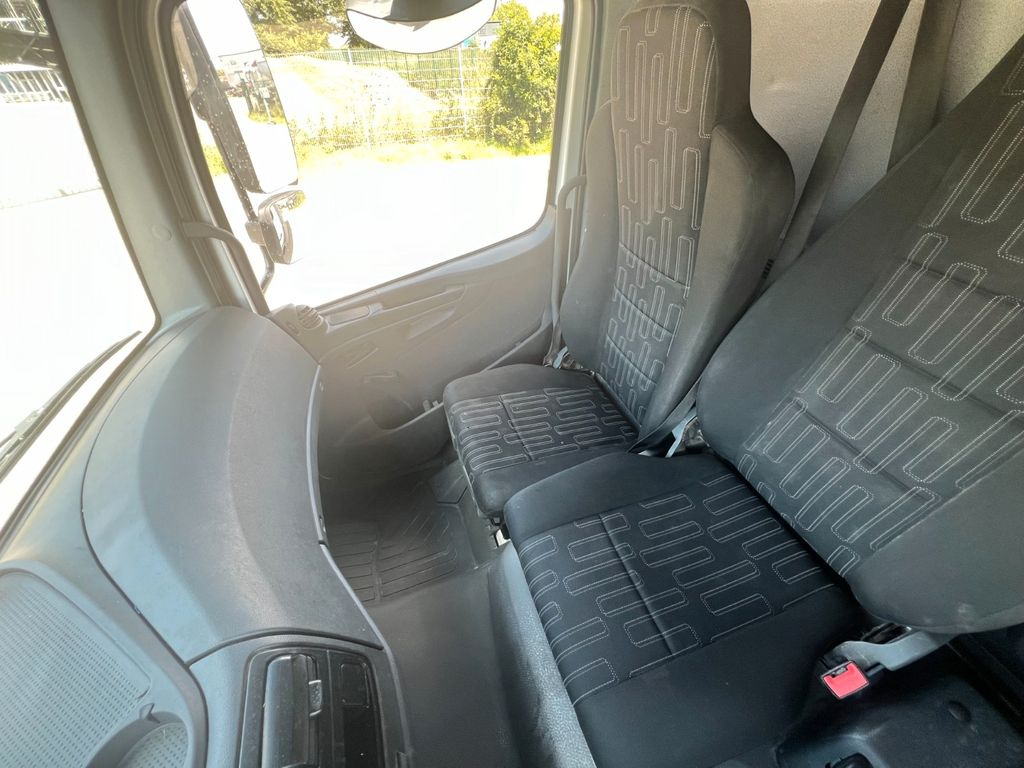 Mercedes-Benz 1221 4X2 offene Pritsche - Camion plateau: photos 5 Mercedes-Benz 1221 4X2 offene Pritsche - Camion plateau: photos 5