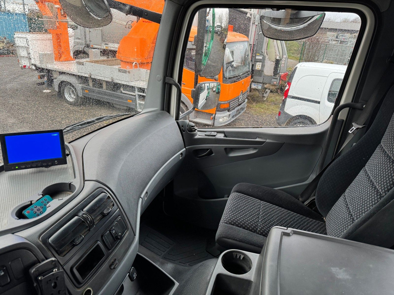 Mercedes-Benz 1833 4X2 Meiller AK 12 Absetzkipper Mercedes-Benz 1833 4X2 Meiller AK 12 Absetzkipper - Camion multibenne: photos 5 Mercedes-Benz 1833 4X2 Meiller AK 12 Absetzkipper Mercedes-Benz 1833 4X2 Meiller AK 12 Absetzkipper - Camion multibenne: photos 5