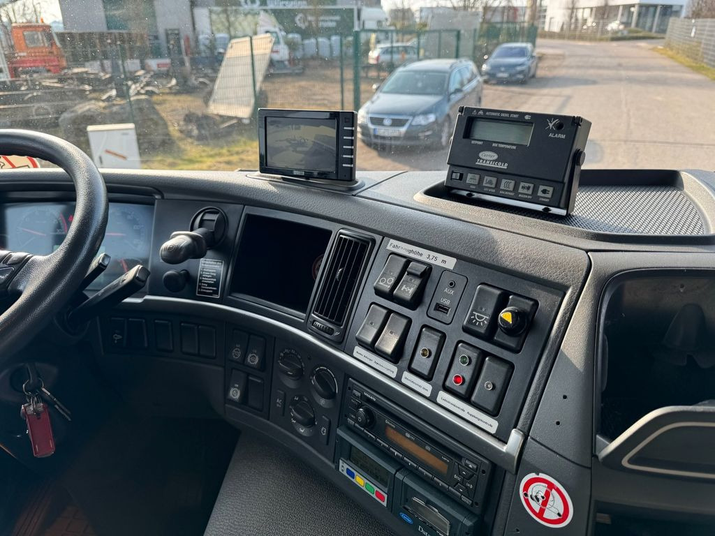 Camion frigorifique Volvo FM 410 6X2 Kühlkoffer mit Carrier Diesel & Strom: photos 12