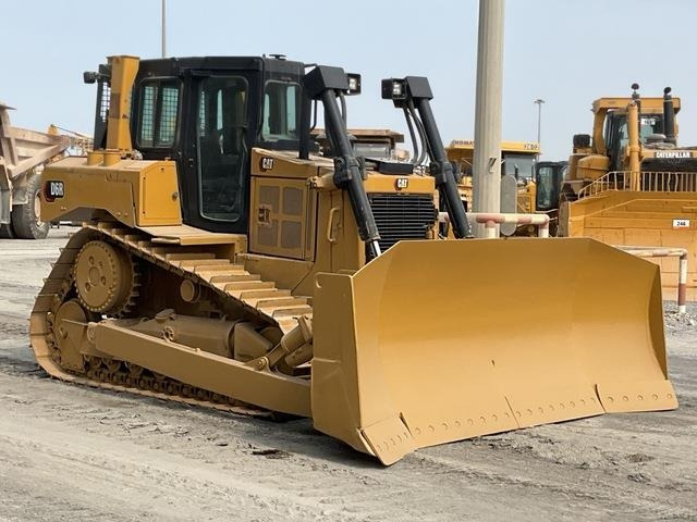CAT D6R XL - Bulldozer: photos 4 CAT D6R XL - Bulldozer: photos 4