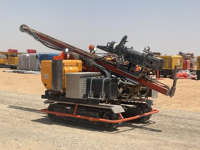 Gayk HRE3000 - Mât de battage: photos 4 Gayk HRE3000 - Mât de battage: photos 4