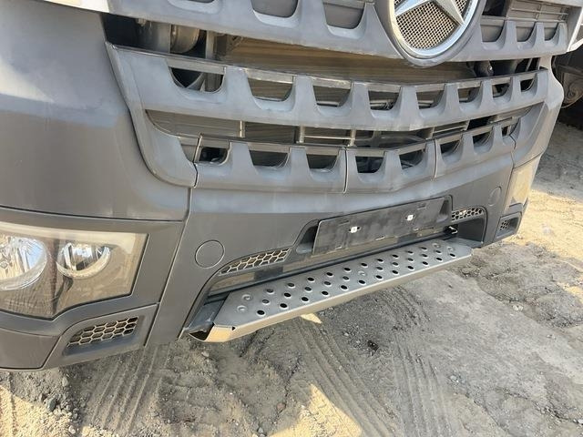Châssis cabine Mercedes-Benz Arocs 4240: photos 16