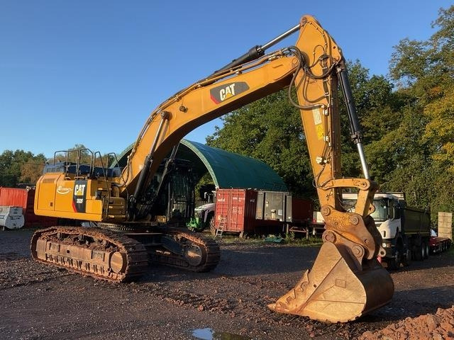 CAT 352F - Pelle sur chenille: photos 4 CAT 352F - Pelle sur chenille: photos 4
