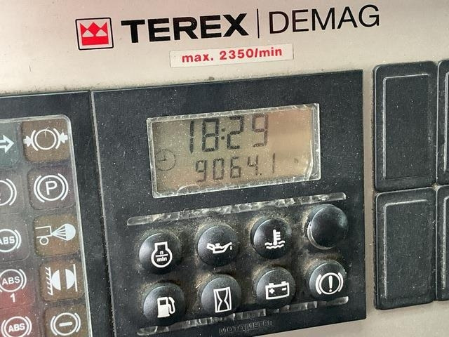 Grue tout-terrain Terex Demag AC100: photos 9 Grue tout-terrain Terex Demag AC100: photos 9