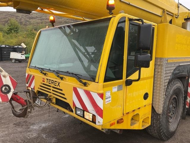 Grue tout-terrain Terex Demag AC100: photos 12 Grue tout-terrain Terex Demag AC100: photos 12