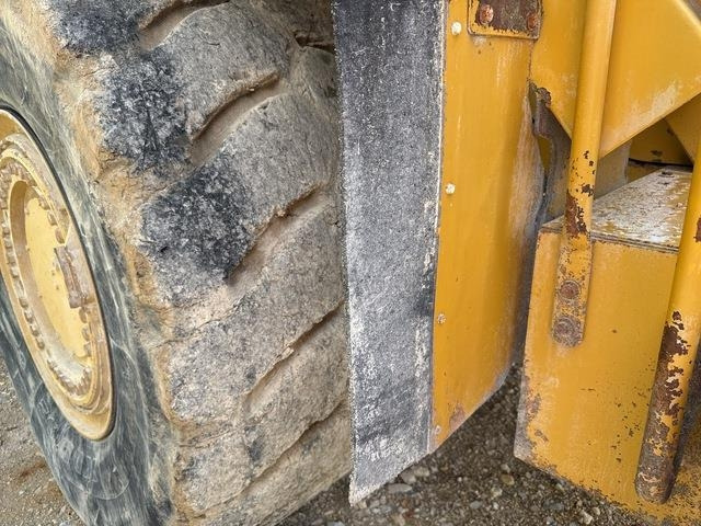 Chargeuse sur pneus CAT 988G: photos 10