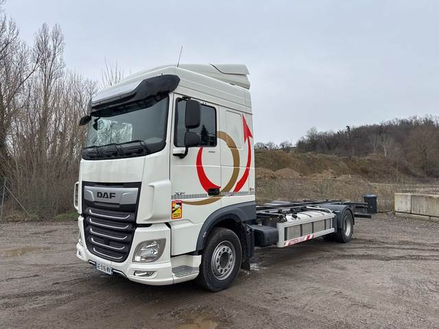 DAF XF450 - Camion porte-conteneur/ Caisse mobile: photos 1 DAF XF450 - Camion porte-conteneur/ Caisse mobile: photos 1
