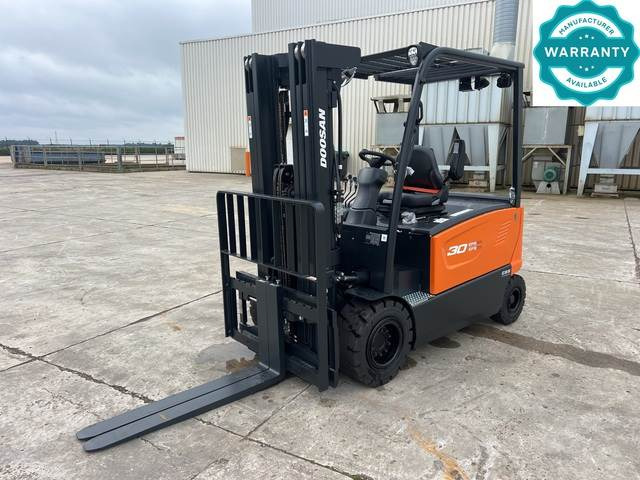 Doosan B30X-7 PLUS - Chariot élévateur électrique: photos 1 Doosan B30X-7 PLUS - Chariot élévateur électrique: photos 1