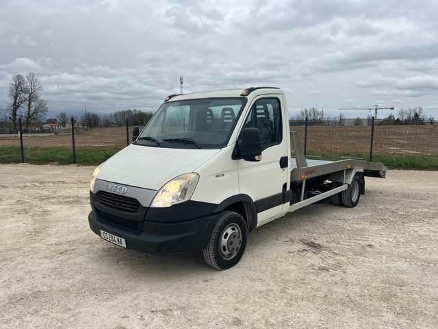 Iveco Daily 35C15 - Remorqueuse: photos 1 Iveco Daily 35C15 - Remorqueuse: photos 1