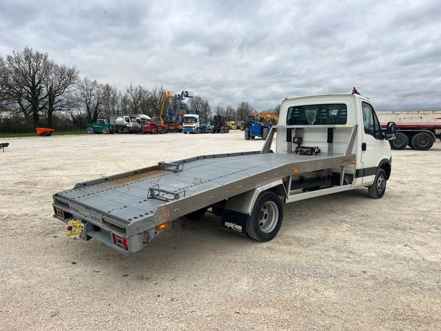 Iveco Daily 35C15 - Remorqueuse: photos 3 Iveco Daily 35C15 - Remorqueuse: photos 3